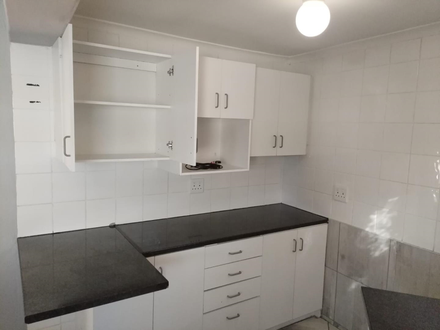 To Let 2 Bedroom Property for Rent in Marinda Park Western Cape